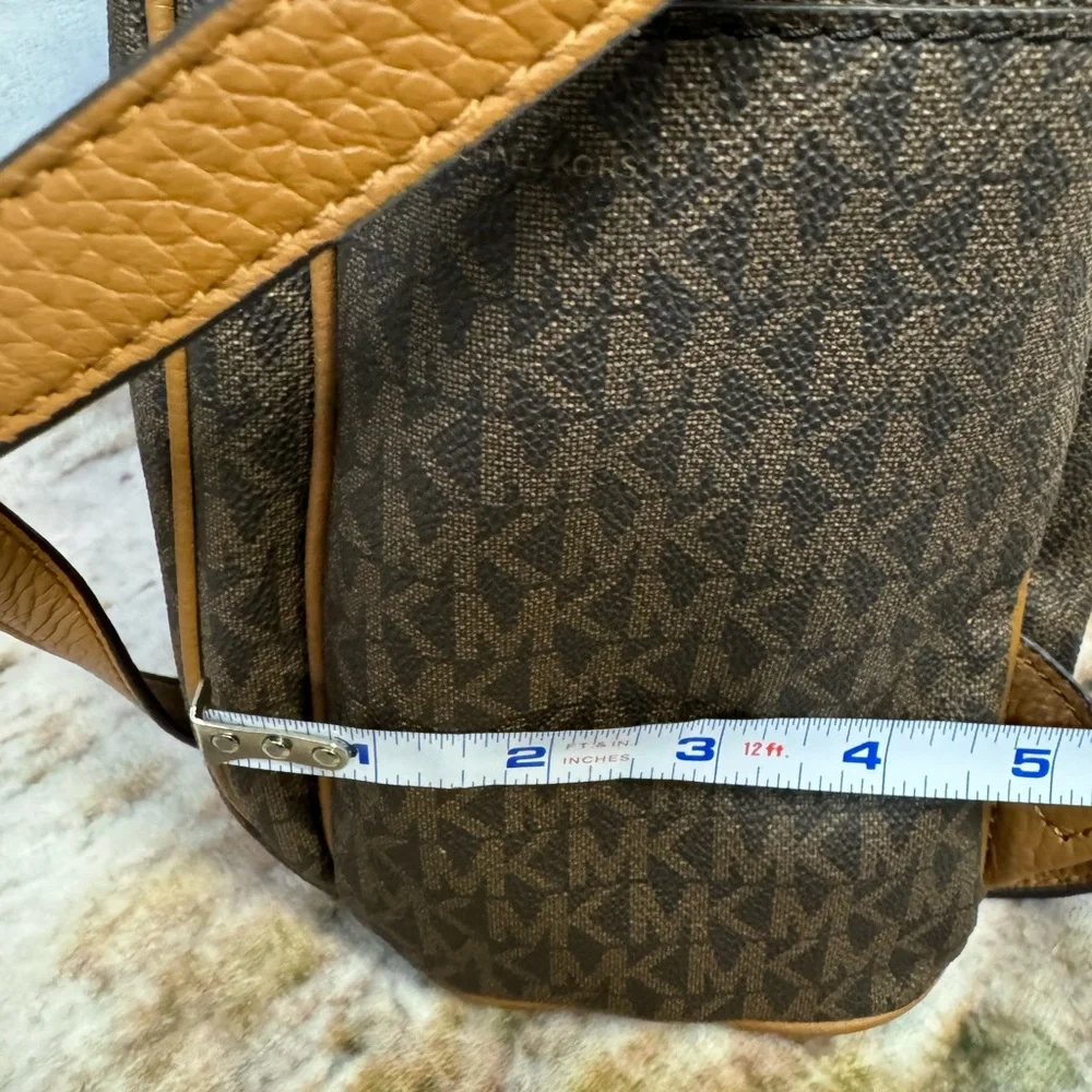 Michael Kors Brown Signature Large Jet Set Abbey Backpack